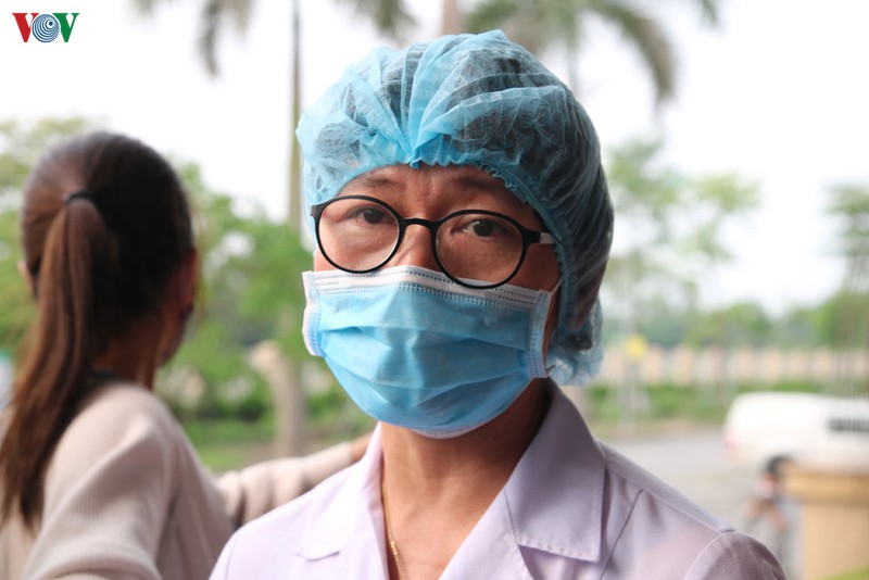  Bác sĩ Đỗ Thị Phương Mai, Phó Trưởng khoa Nhiễm khuẩn tổng hợp, Bệnh viện Bệnh Nhiệt đới Trung ương cơ sở 2.