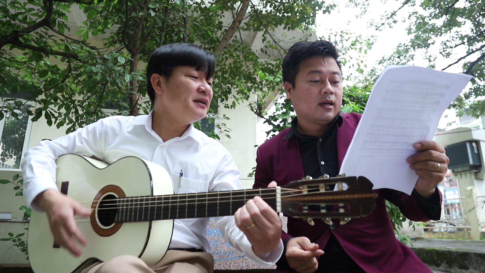 Nhạc sĩ Phạm Khải và ca sĩ Đức Lương trao đổi về ca khúc “Đại dịch rồi sẽ qua” – sáng tác mới nhất của  anh.