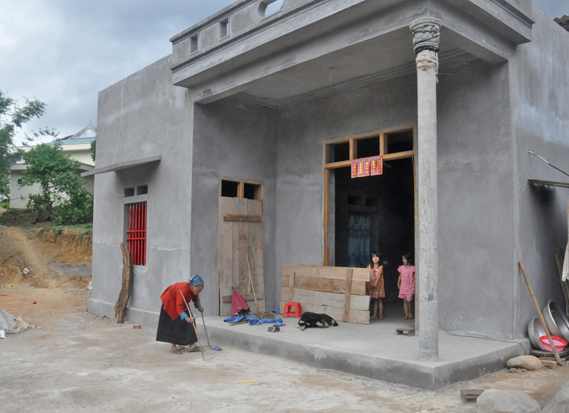 Ngôi nhà của bà Trọng Thị Có, thôn Pò láng, xã Húc Động hoàn thành vào cuối năm 2019 từ chương trình hỗ trợ nhà ở cho hộ nghèo.