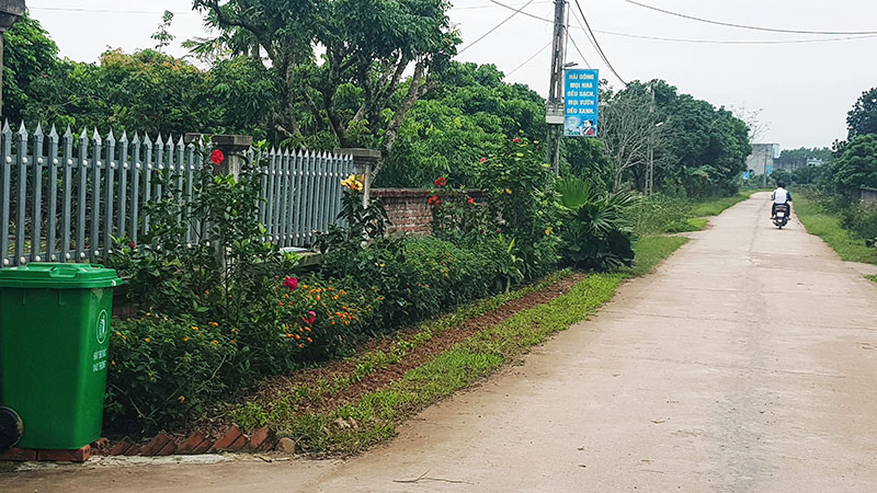 Tuyến đường xanh - sạch - đẹp thôn Hải Đông (xã Quảng Thành, huyện Hải Hà).