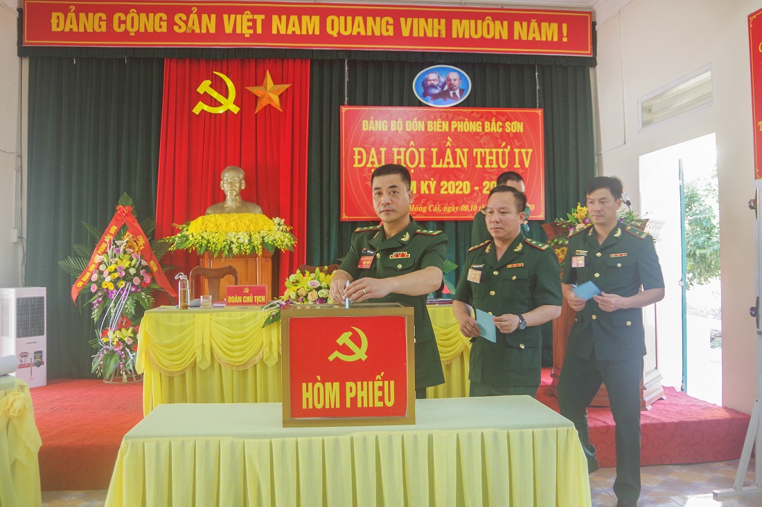 Đại biểu bầu Ban Chấp hành Đảng bộ Đồn Biên phòng Bắc Sơn nhiệm kỳ 2020-2025.