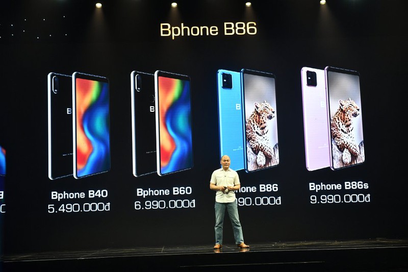 Hai trong bộ bốn smartphone Bphone B86 của Bkav vừa ra mắt có mức giá 8,99 triệu đồng (B86) và 9,99 triệu đồng (B86s).