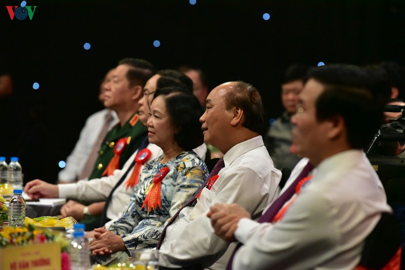 Thủ tướng Nguyễn Xuân Phúc dự chương trình giao lưu nghệ thuật với chủ đề: 