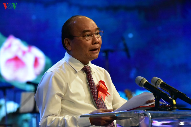 Thủ tướng Nguyễn Xuân Phúc phát biểu tại chương trình giao lưu nghệ thuật với chủ đề: 