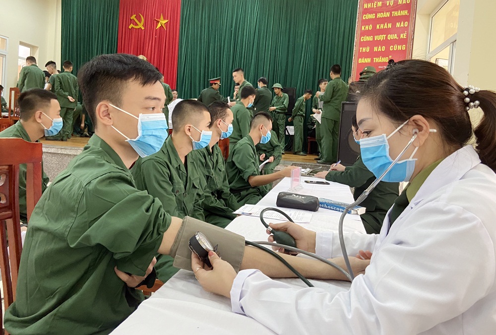 Bộ CHQS tỉnh tổ chức khám phúc tra sức khỏe tân binh năm 2020.