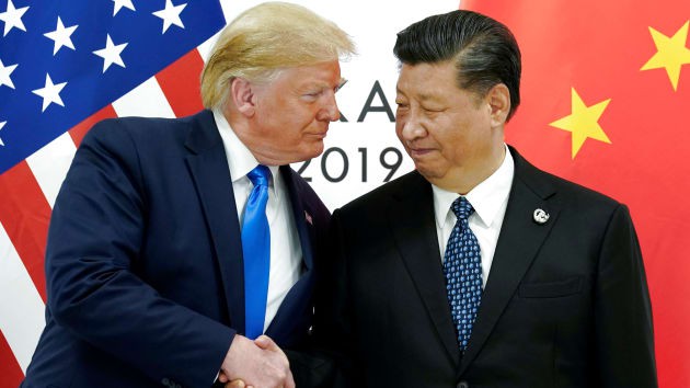 Tổng thống Mỹ Donald Trump và Chủ tịch Trung Quốc Tập Cận Bình gặp nhau tại Hội nghị Thượng đỉnh G20 ở Nhật Bản ngày 29/6/2019. Ảnh: Reuters