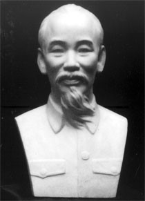Tượng chân dung Bác được