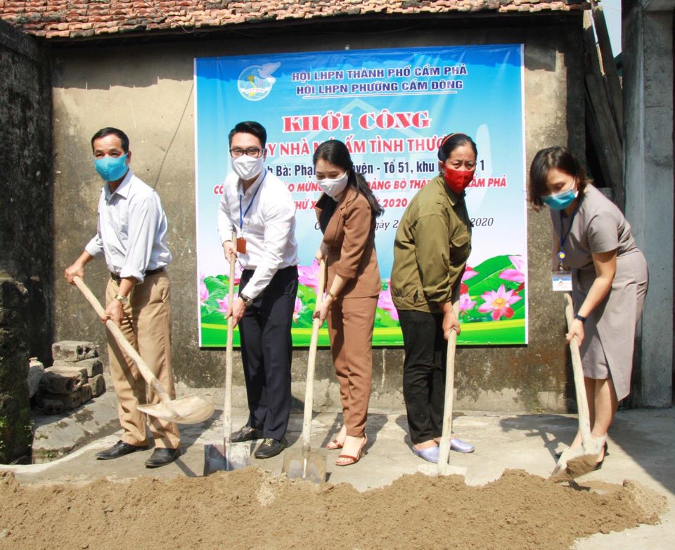 Lễ khởi công xây dựng nhà cho chị Phạm Thị Duyên (phường Cẩm Đông, TP Cẩm Phả)
