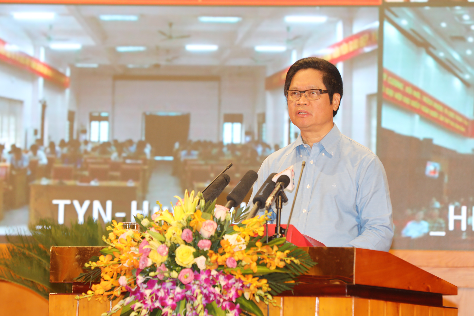 Đồng chí Vũ Tiến Lộc, Chủ tịch VCCI phát biểu tại hội nghị