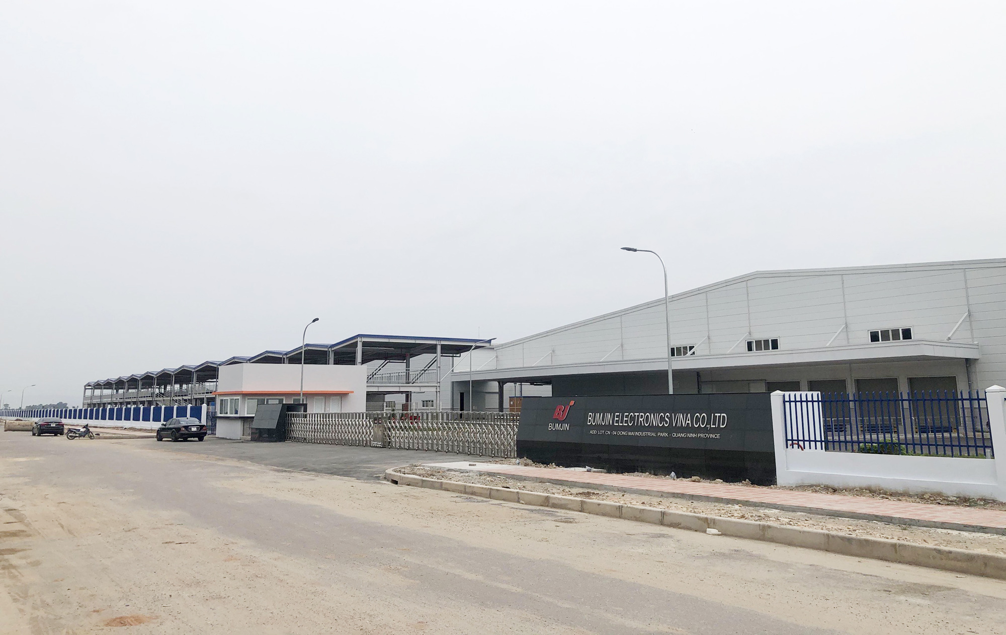 Cơ sở sản xuất, kinh doanh thuộc Dự án Bumjin Electronics Vina Co., LTD do Công ty TNHH Bumjin Electronics Vina làm chủ đầu tư tại KCN Đông Mai.