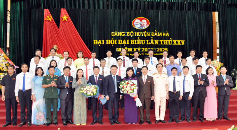 Ban Chấp hành Đảng bộ huyện Đầm Hà lần thứ XXV ra mắt đại hội