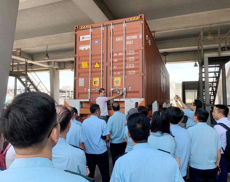 Cục Hải quan tỉnh Quảng Ninh tổ chức tiếp nhận Seal, tập huấn triển khai hệ thống Seal định vị GPS điện tử phục vụ công tác giám sát đối với hàng hóa chịu sự giám sát hải quan vận chuyển bằng container