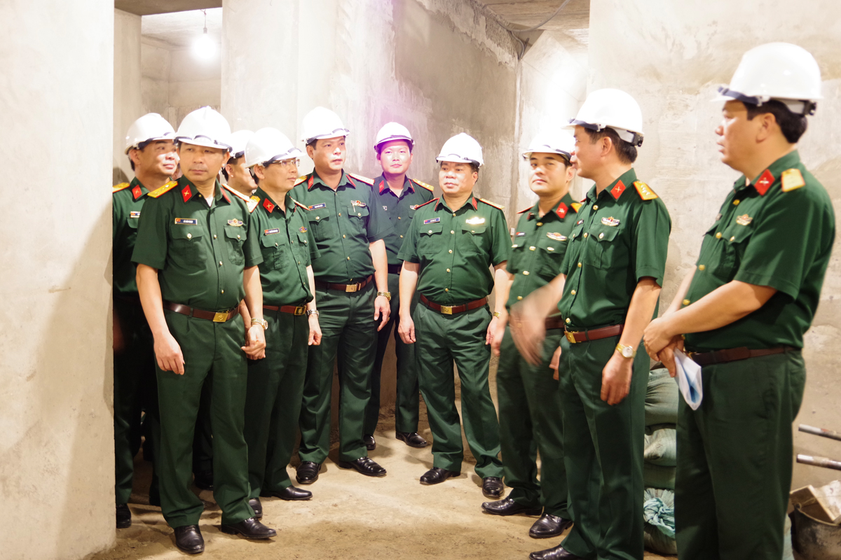 Đoàn khảo sát tham quan công trình quốc phòng tại tỉnh Hà Nam.