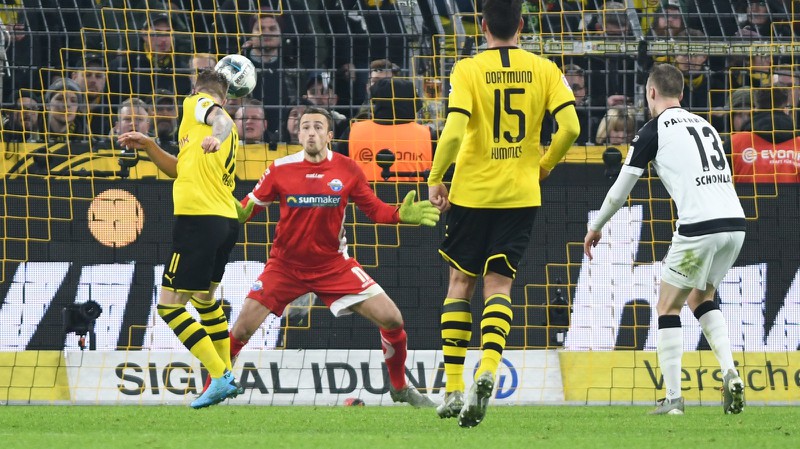 Gặp Paderborn, Dortmund sẽ cần phải tránh để xảy ra kịch bản hòa 3-3 tương tự như trận lượt đi. (Ảnh: Getty)