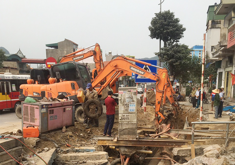 Ban Quản lý dự án công trình TP Cẩm Phả là một trong 4 đơn vị được giao tự chủ. (Trong ảnh: Dự án khắc phục 13 điểm ngập lụt khu vực phường Quang Hanh do Ban làm chủ đầu tư).