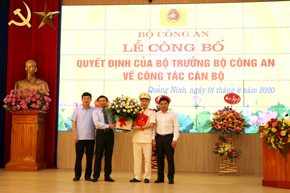 BTV chúc mừng tân Giám đốc Công an tỉnh Nguyễn Ngọc Lâm.