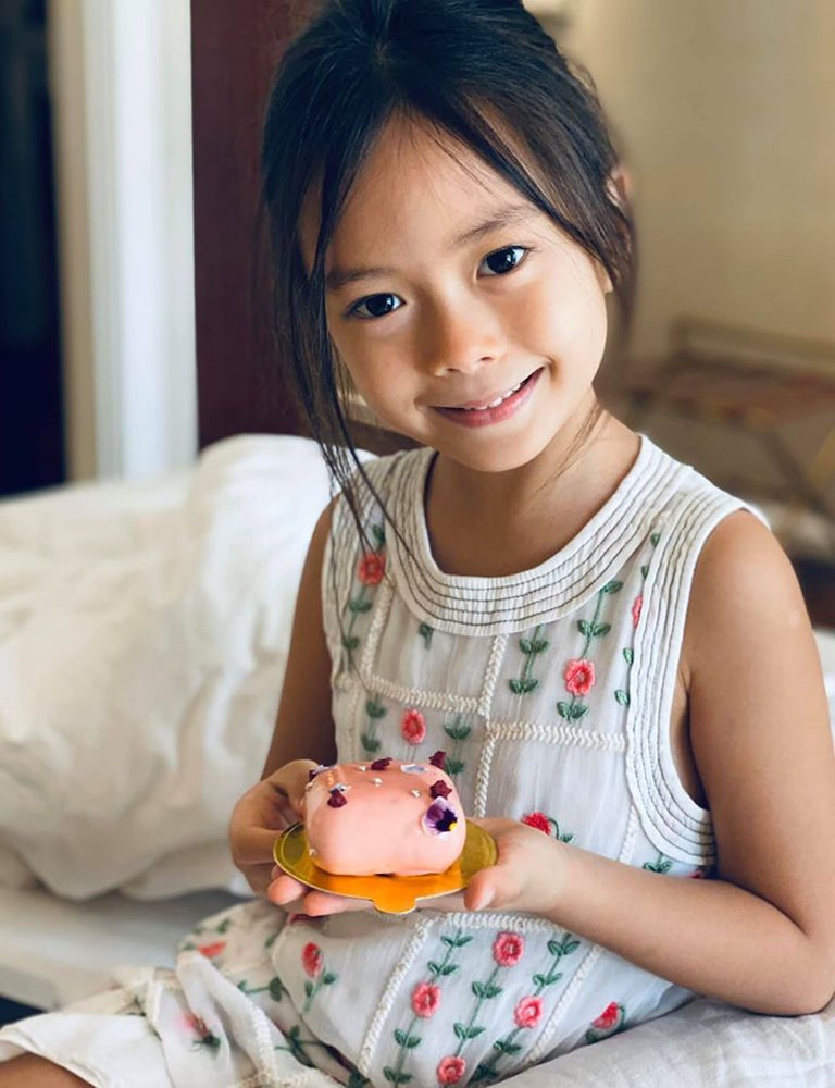 Đoan Trang luôn tôn trọng cảm xúc của con. Ảnh: FBNV