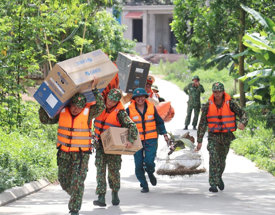 Ban CHQS TP Uông Bí tổ chức diễn tập Phòng chống thiên tai tìm kiếm cứu hộ cứu nạn ở TP Uông