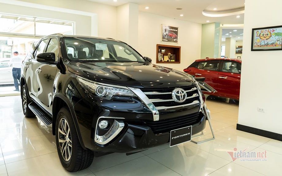 Phân khúc SUV tháng 5: Toyota Fortuner nhường ngôi vương cho Hyundai SantaFe
