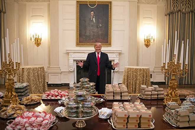 Tổng thống Trump là một tín đồ của đồ ăn nhanh. Ảnh Nhà Trắng.