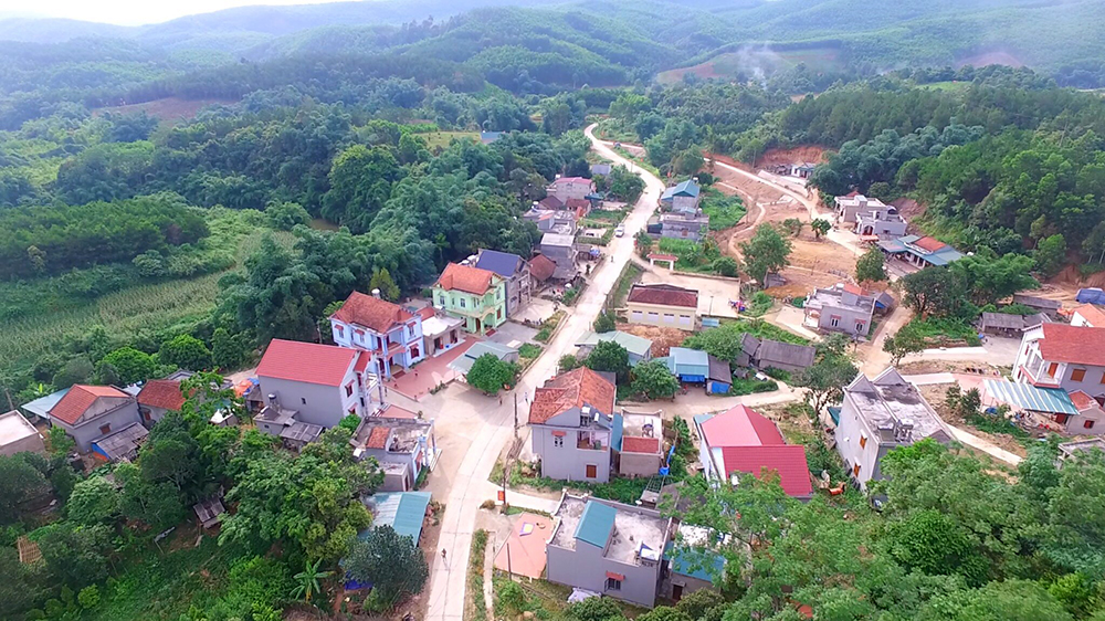 Diện mạo mới thôn Đồng Đông, xã Minh Cầm - thôn NTM của huyện Ba Chẽ. 