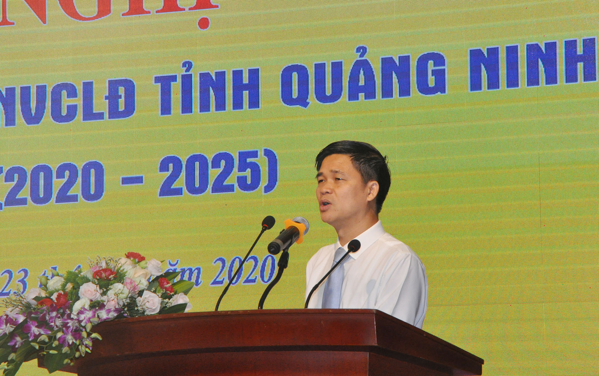 Đồng chí Ngọc Duy Hiểu, Phó Chủ tịch Tổng LĐLĐ Việt Nam phát biểu tại hội nghị.