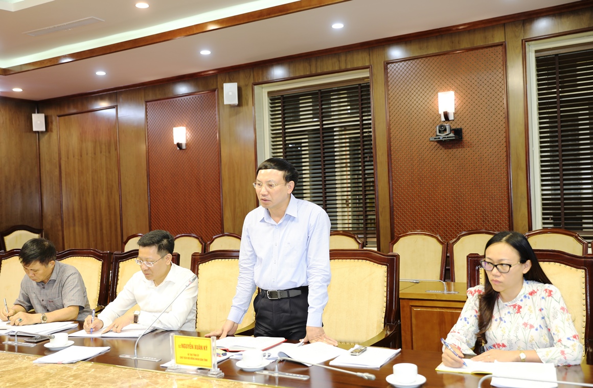 Bí thư Tỉnh ủy Nguyễn Xuân Ký trao đổi với Đoàn công tác Văn phòng Chính phủ.