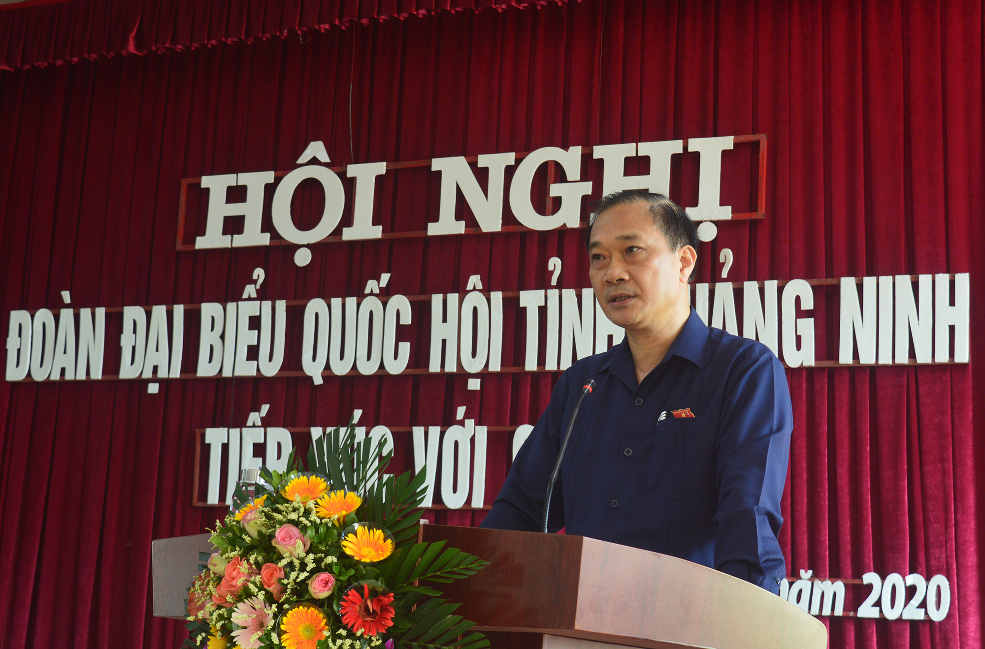 ĐBQH Vũ Hồng Thanh thông tin nhanh tới cử tri TX Quảng Yên kết quả của Kỳ họp thứ 9, Quốc hội khóa XIV.