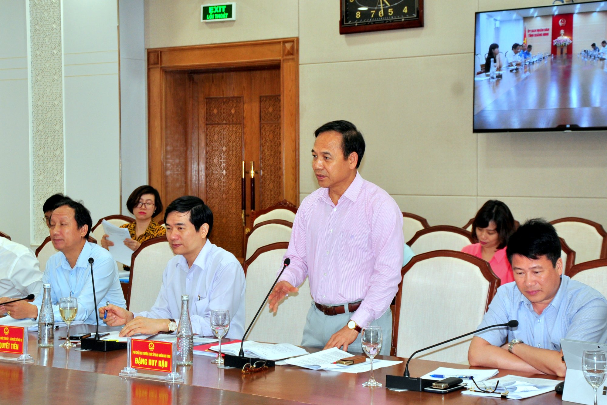 Đồng chí Đặng Huy Hậu, Phó Chủ tịch thường trực UBND tỉnh phát biểu tại buổi làm việc