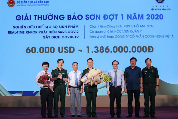 KIT test Covid-19 Việt Nam nhận giải thưởng 60.000 USD.
