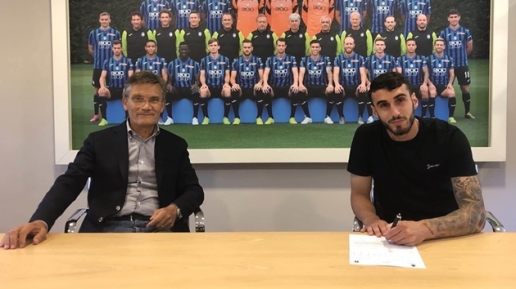  Simone Muratore đặt bút ký vào bản hợp đồng với Atalanta.