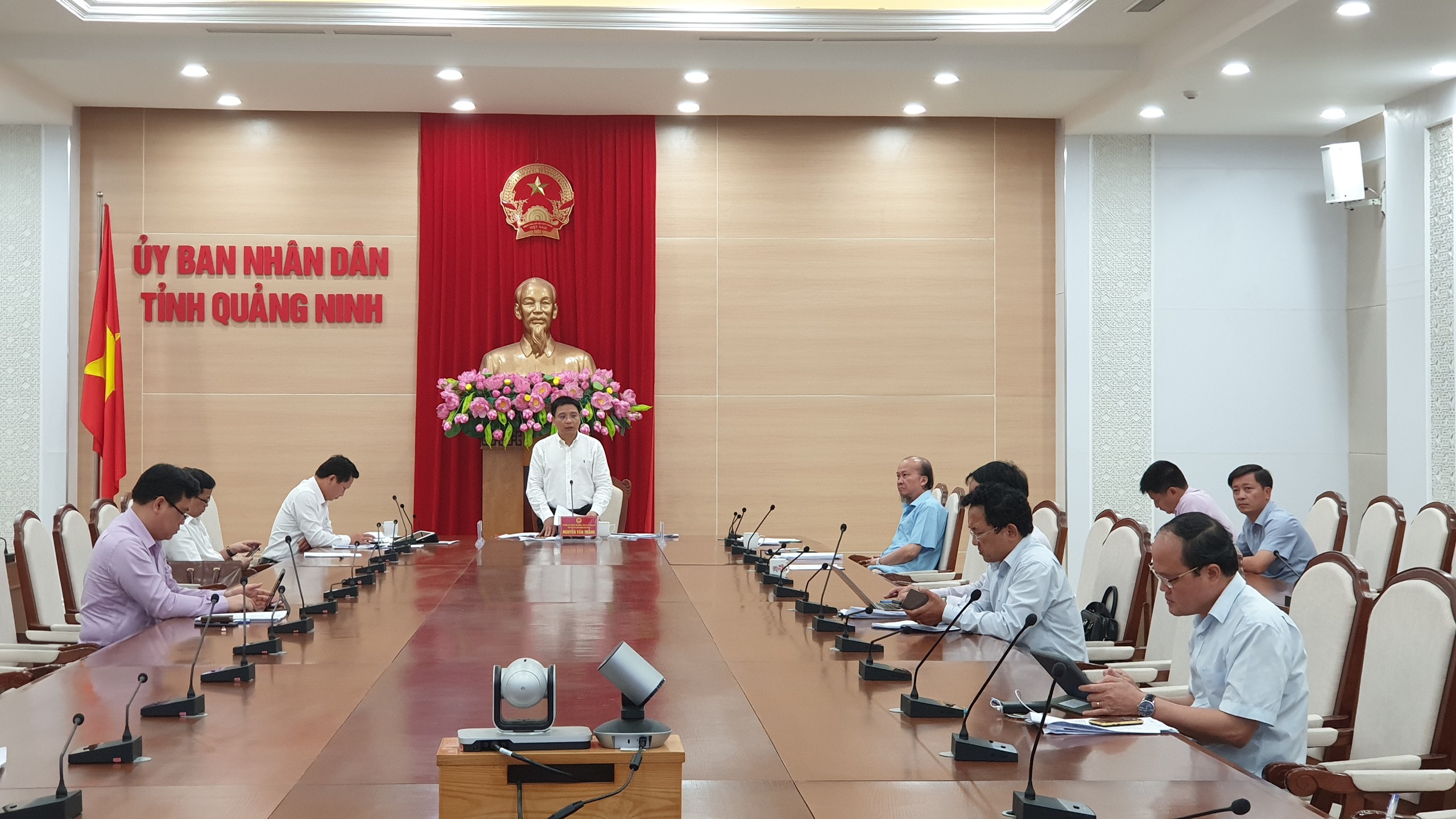 Đồng chí Nguyễn Văn Thắng, Chủ tịch UBND tỉnh kết luận cuộc họp.