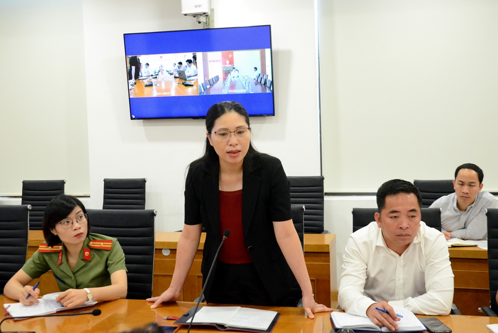 Lãnh đạo UBND huyện Bình Liêu báo cáo 