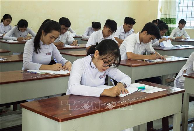 Các thí sinh tham gia Kỳ thi Trung học phổ thông Quốc gia năm 2019 tỉnh Kiên Giang. Ảnh minh họa: Hồng Đạt/TTXVN