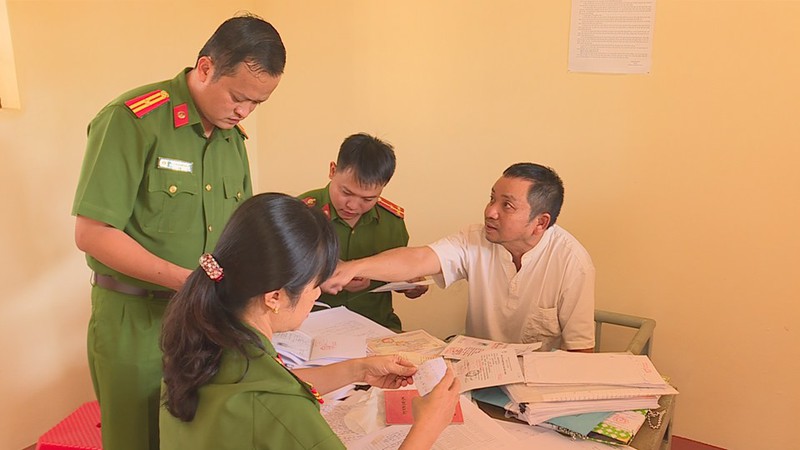  Bị can Trần Văn Tuệ tại cơ quan công an.