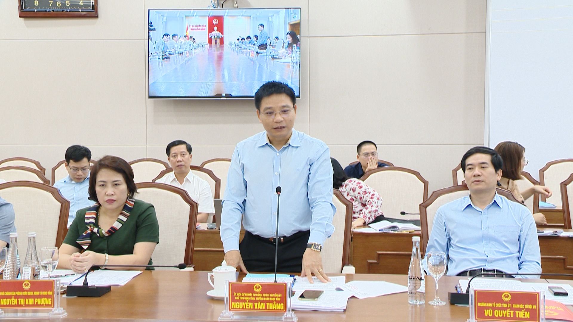 Đồng chí Nguyễn Văn Thắng, Chủ tịch uBND tỉnh phát biểu tại buổi làm việc