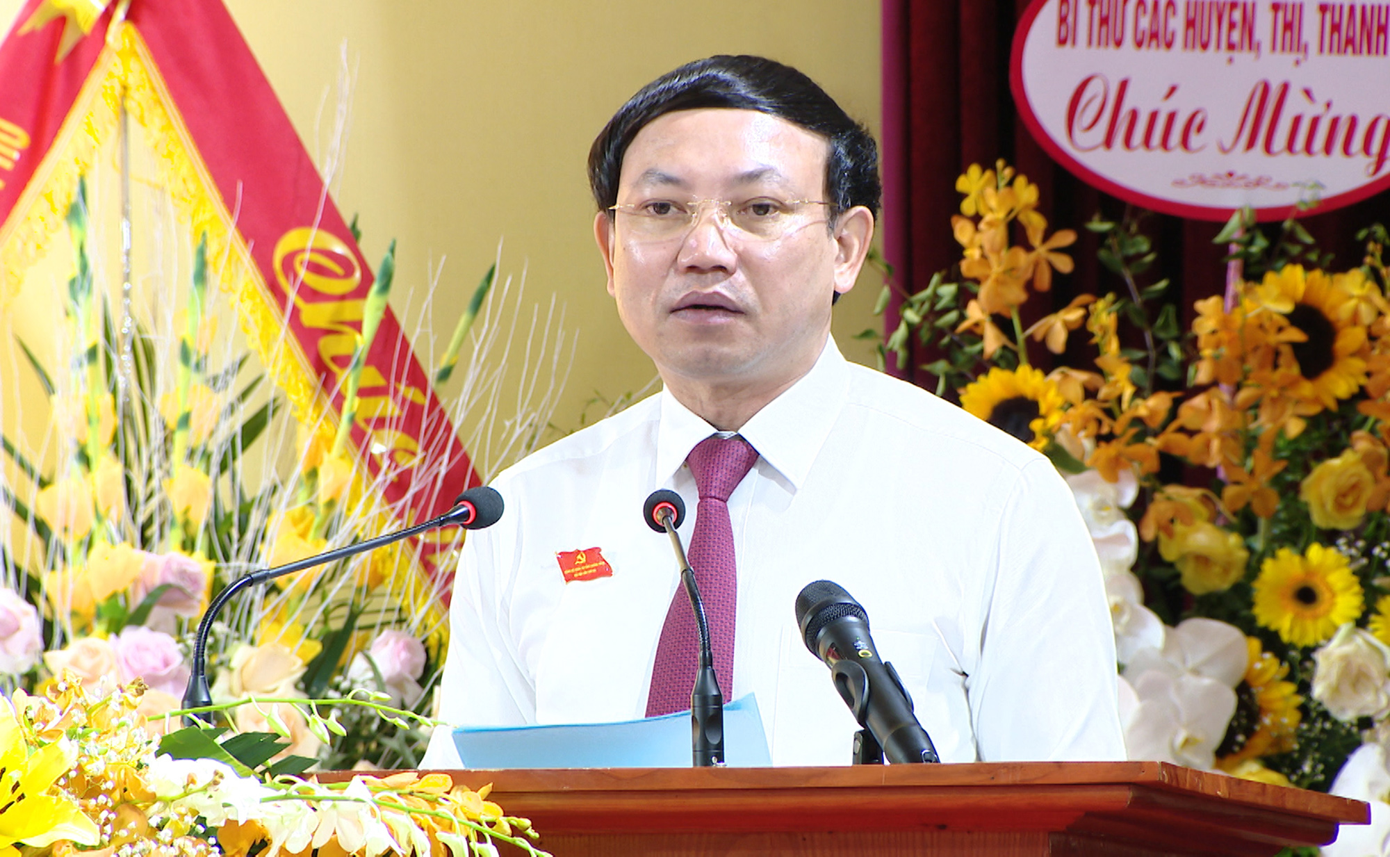 Đồng chí Nguyễn Xuân Ký, Bí thư Tỉnh ủy, Chủ tịch HĐND tỉnh, phát biểu bế mạc đại hội.