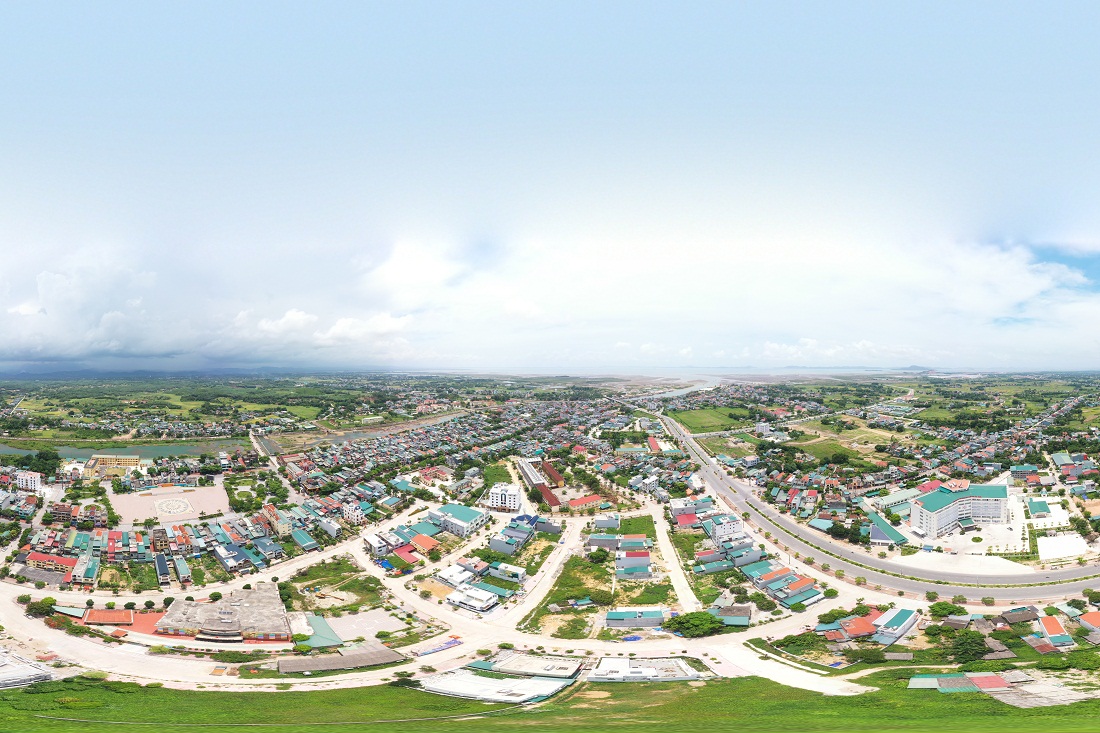 Thị trấn Quảng Hà - khu vực trung tâm của huyện Hải Hà ngày càng phát triển, hướng tới hình thành đô thị xanh, đô thị văn minh.