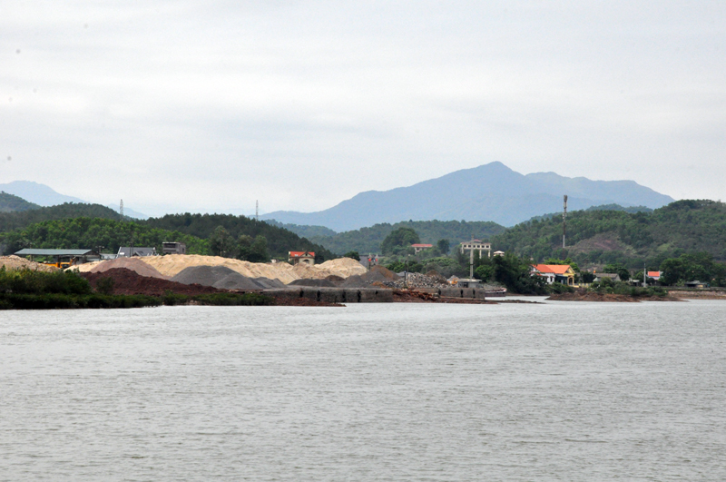 Thành phố Móng Cái đang thực hiện quy hoạch các điểm bến bãi tập kết kinh doanh vật liệu xây dựng.