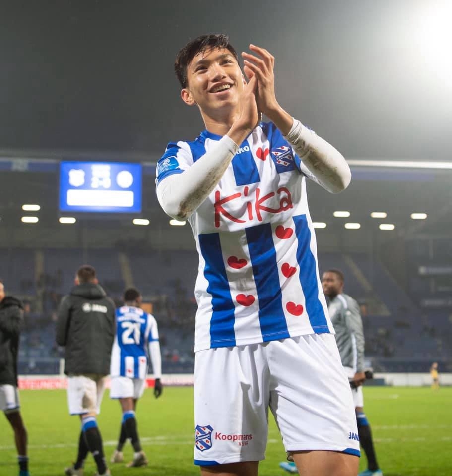 Văn Hậu không hẳn thất bại với chuyến xuất ngoại sang Hà Lan. Ảnh: SC Heerenveen.