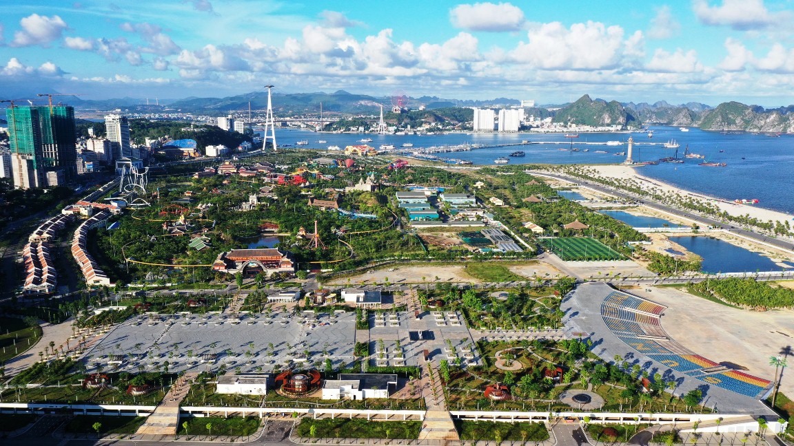 Tổ hợp vui chơi giải trí Sun World Halong Complex do Tập đoàn Sun Group đầu tư. 