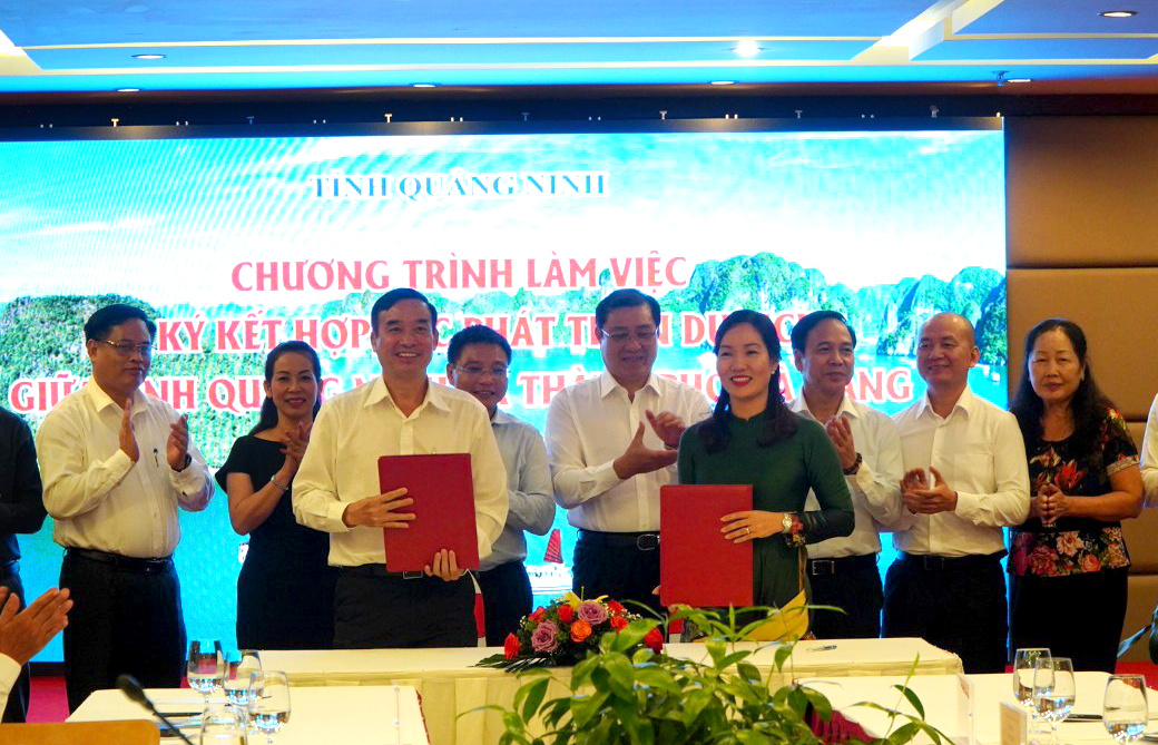 Tỉnh Quảng Ninh và TP Đà Nẵng ký kết biên bản hợp tác liên kết phát triển du lịch giữa tỉnh Quảng Ninh và TP Đà Nẵng.