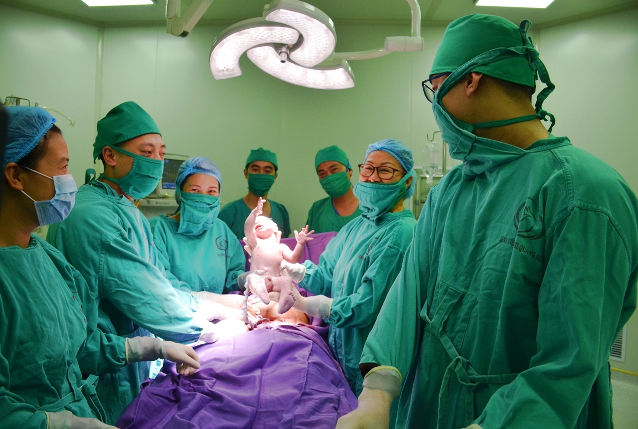  Em bé chào đời an toàn tại Bệnh viện Sản Nhi Quảng Ninh.