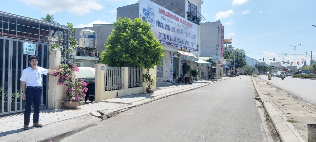 Tuyến đường gom dân sinh khu Nam Tiến, phường Cẩm Bình.