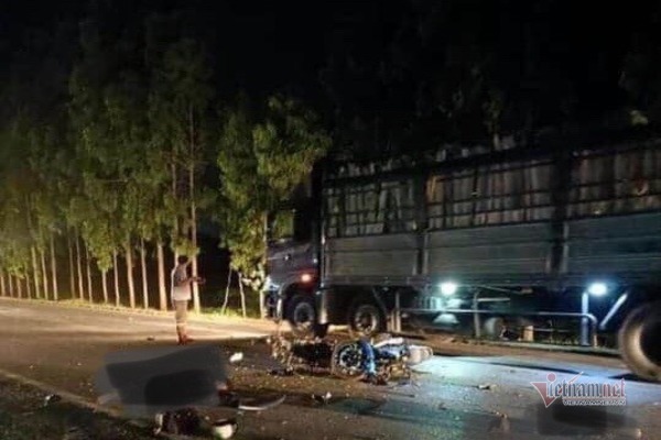 Vụ tai nạn tối qua tại Tứ Kỳ khiến 2 người chết