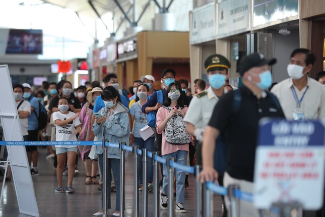 Đà Nẵng “giải cứu” hơn 314 du khách bị kẹt lại sau lệnh giãn cách xã hội. 