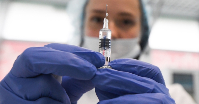 Nga sắp trở thành nước đầu tiên phê duyệt vaccine COVID-19. Ảnh minh hoạ