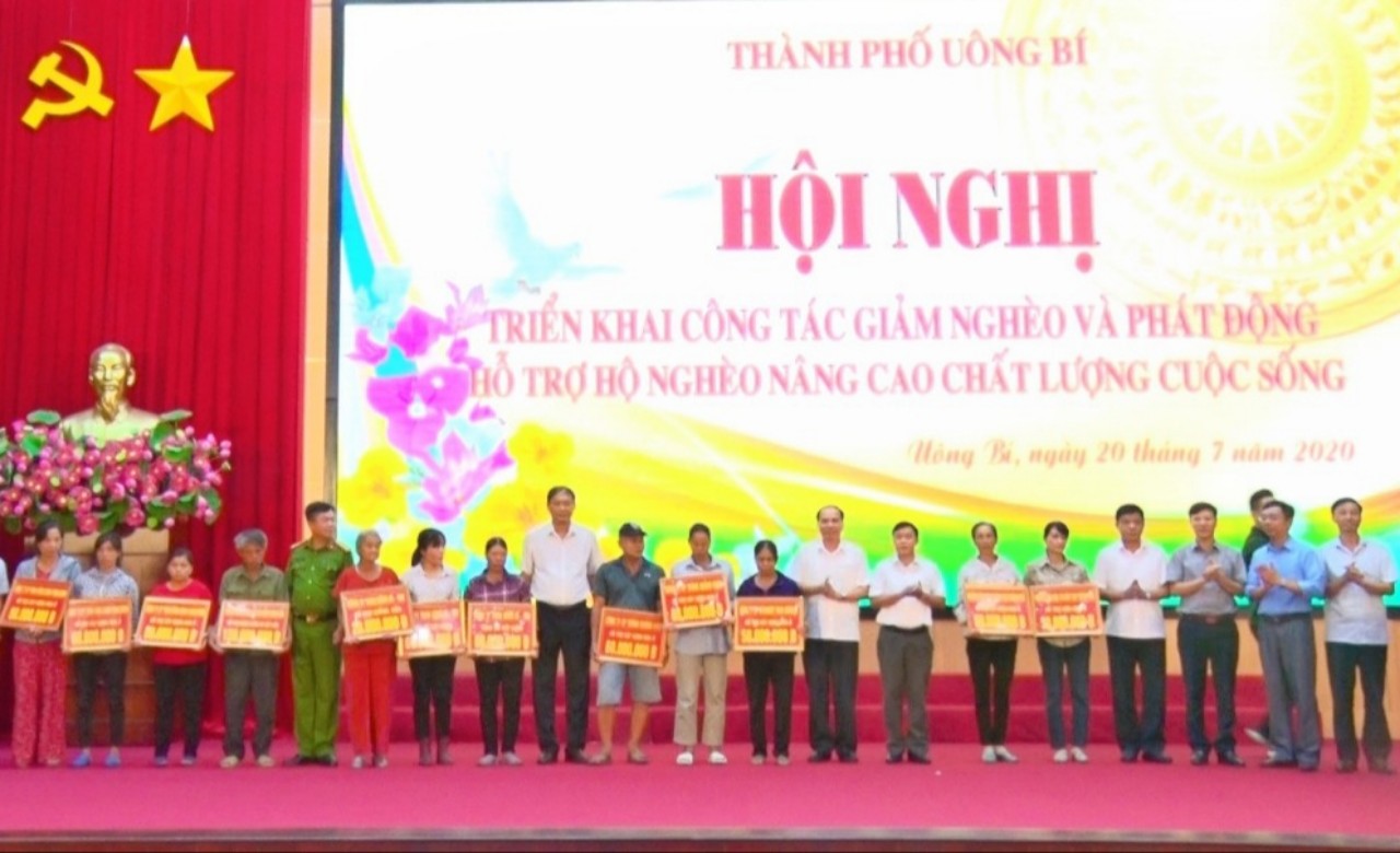TP Uông Bí tổ chức hội nghị triển khai công tác giảm nghèo và phát động hỗ trợ hộ nghèo nâng cao chất lượng cuộc sống, ngày 20/7/2020.