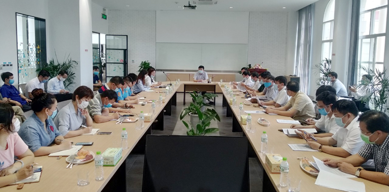 Đồng chí Phó Bí thư Thường trực tỉnh ủy cùng các thành viên đoàn công tác làm việc với Tập đoàn Texhong và các nhà đầu tư tại KCN Texhong Hải Hà.