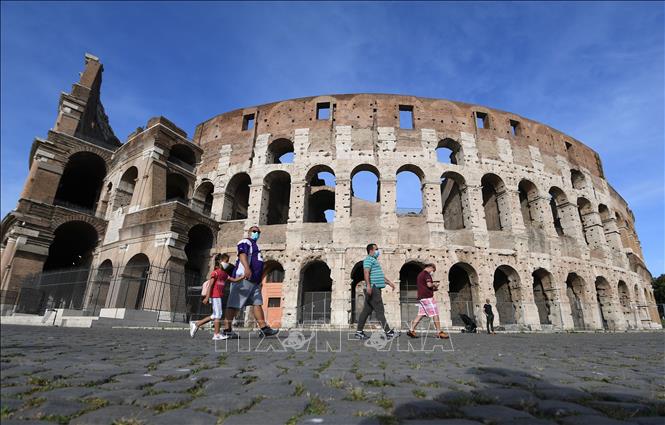 Đấu trường La Mã ở Rome, Italy ngày 8/5/2020. Ảnh: THX/TTXVN